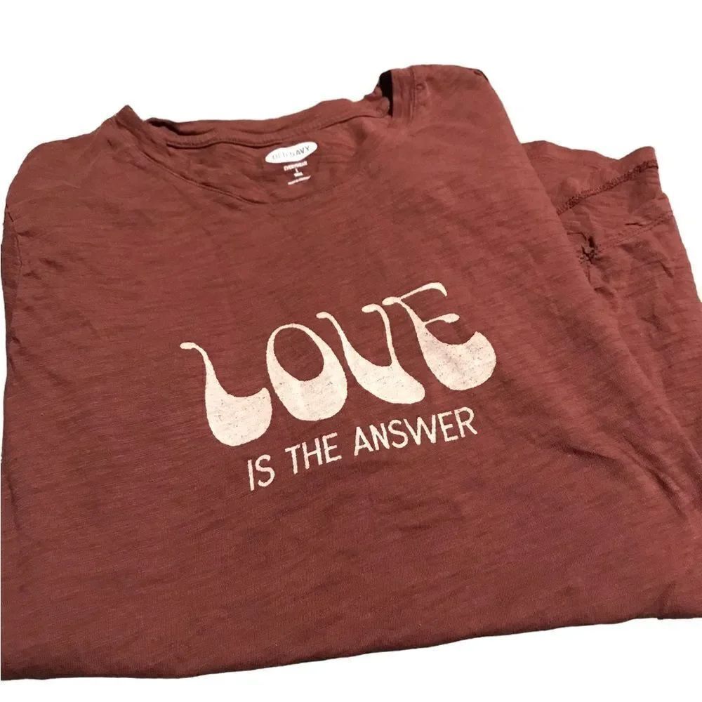 Old navy size large t shirt excellent condition